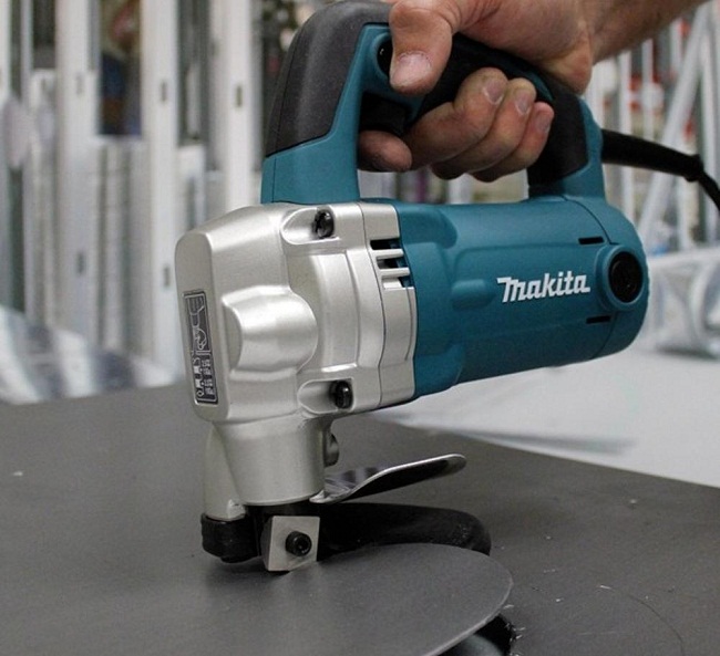 MAKITA JS3201