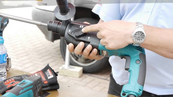 May khoan be tong mua tai dai ly se an tam